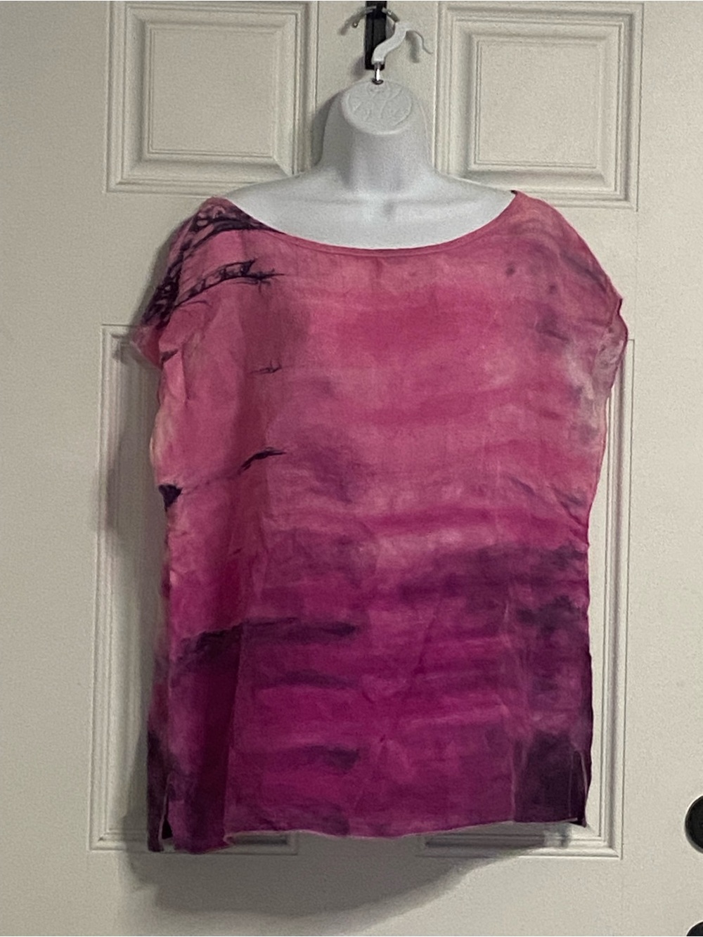 T42- HARD TAIL FOREVER Pink Tie-Dye Ombre Boat Neck Dolman Top